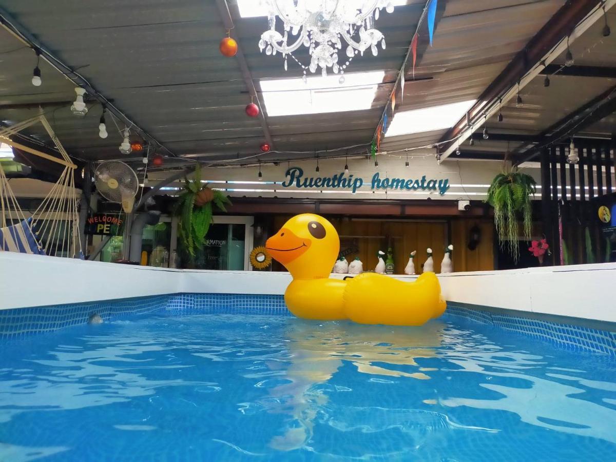 Ruenthip Homestay Bangkok Exterior foto