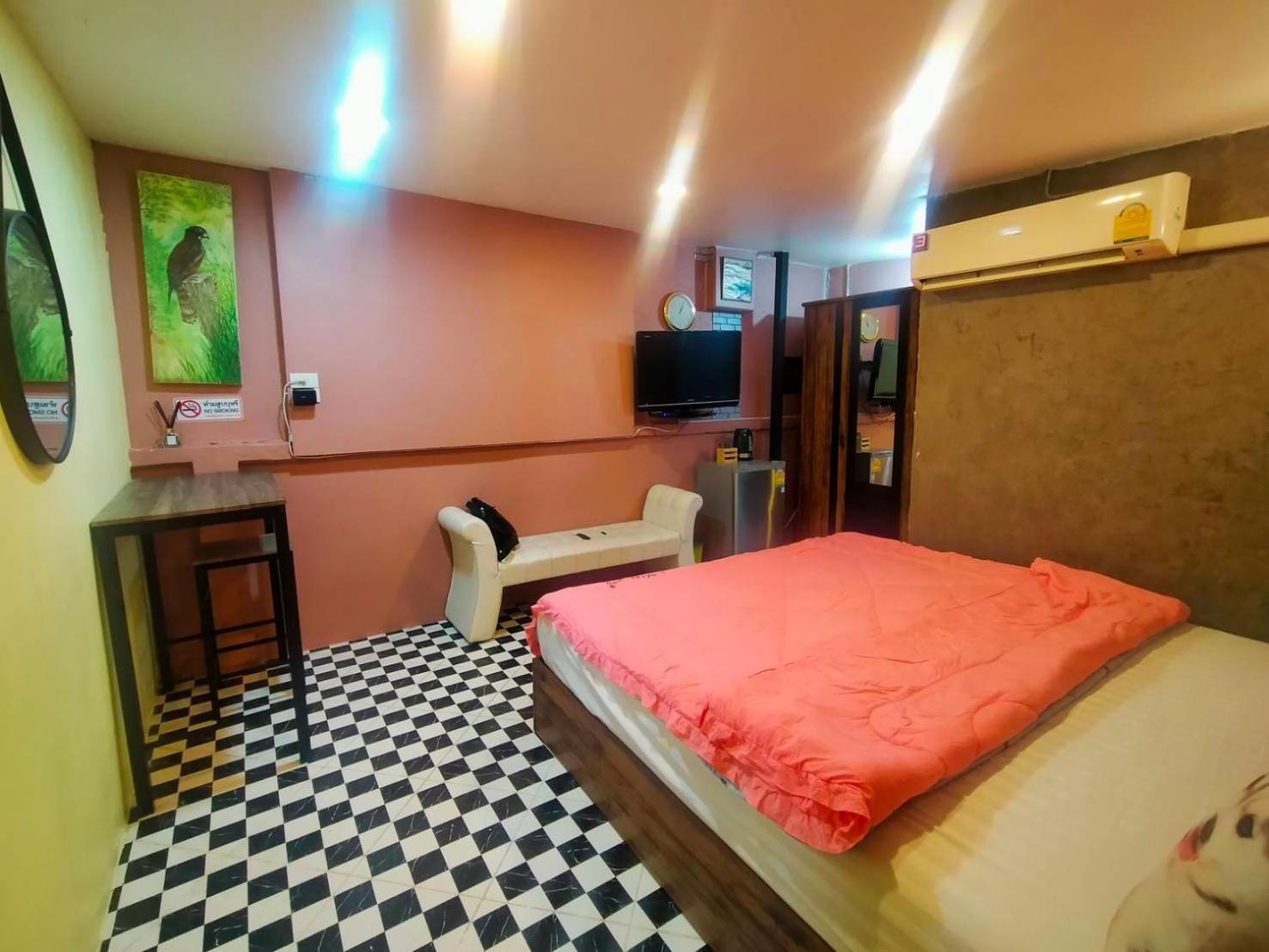 Ruenthip Homestay Bangkok Exterior foto